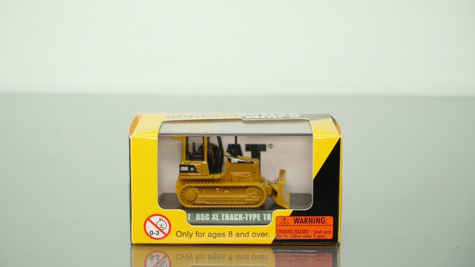 Norscot Cat D5G XL Track type Tractor 1:87 HO scale