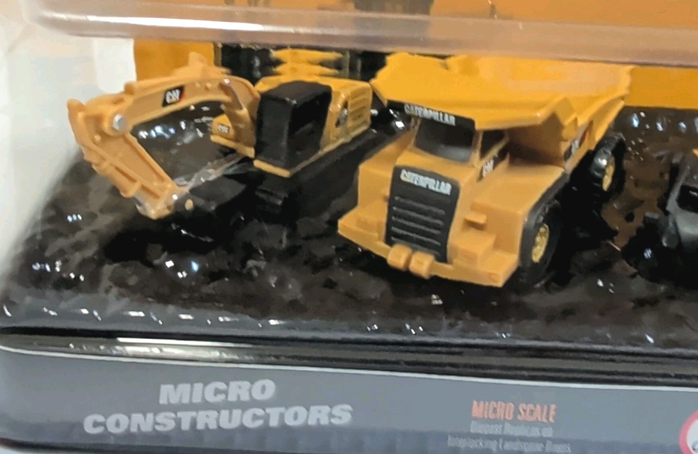 CAT MICRO CONSTRUCTORS BY DIE CAST MASTERS 4 PIECE SET MICRO SCALE