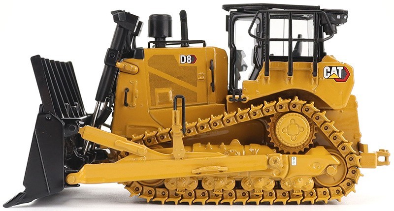 DieCast Masters 1/50 Caterpillar D8 Dozer Waste Handler Configuration 85758