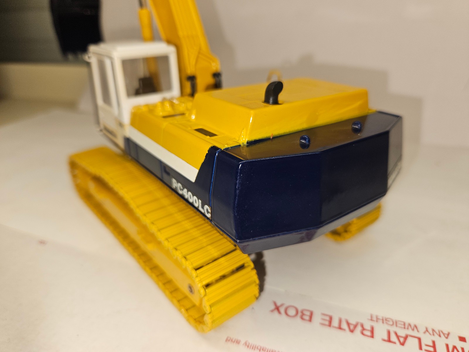 1/32 JOAL KOMATSU EXCAVATOR PC 400LC-5 NEW IN NICE BOX
