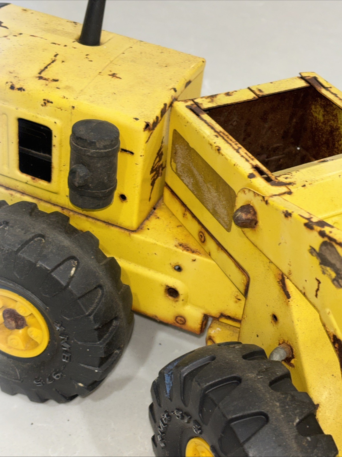 VTG Tonka Loader 1970’s Metal Toy Pressed Steel Construction