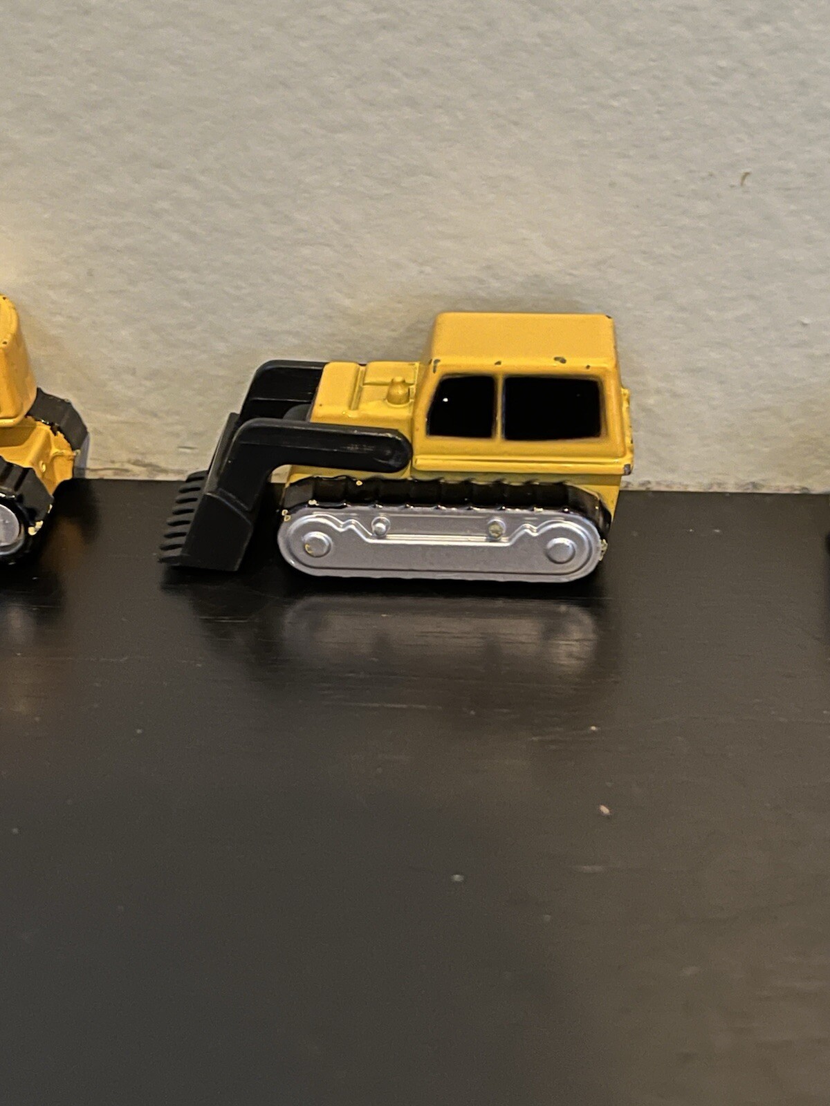 Construction Vehicle Lot Of 10 – Diecast Cement Truck Loader Digger Crane Toy