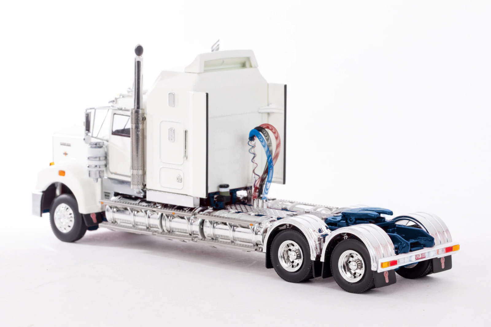 Kenworth T900 Legend Prime Mover Truck – White/Blue Drake 1:50 Model #Z01479 New