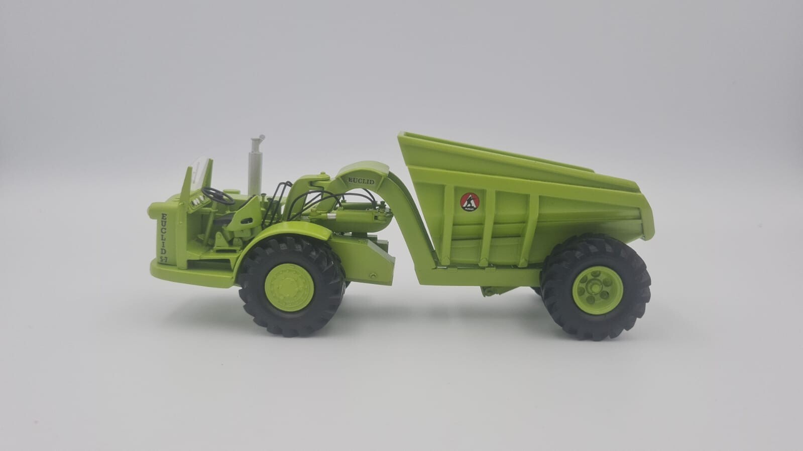 Resin 1/50 Euclid S7 Dump – Ready Made by Dan Models