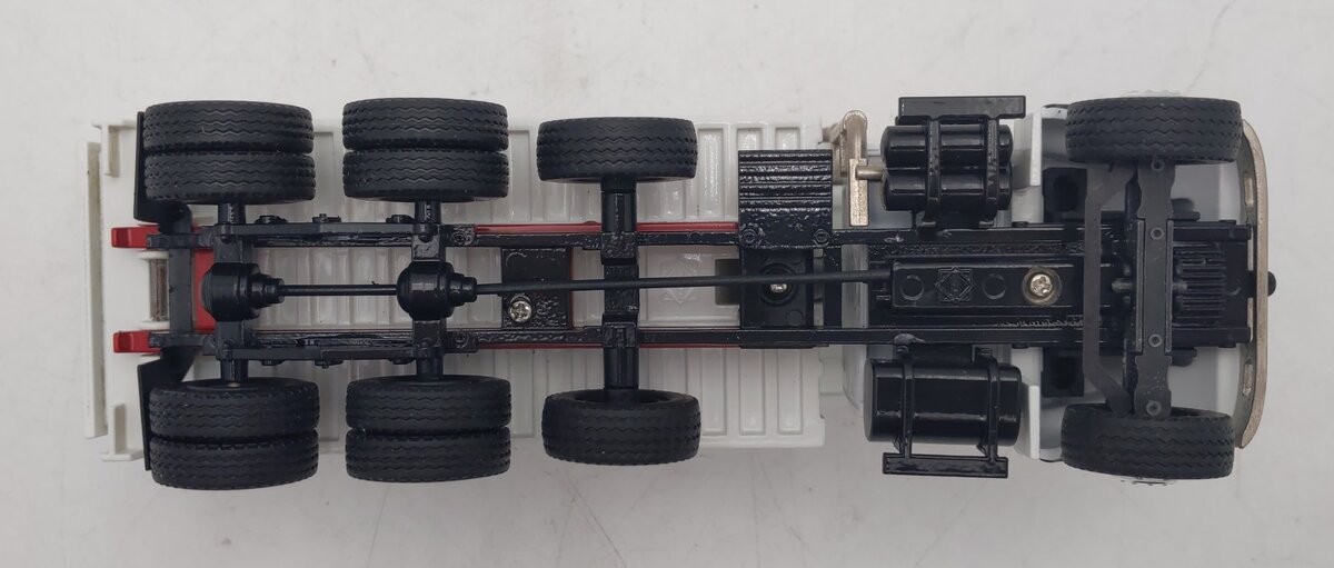 Conrad 1:50 Die-Cast White International 7000 Series Dump Truck LN