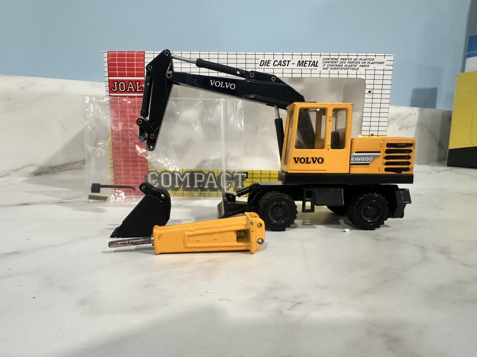Joal 1/50 Scale Custom Volvo EW200 Wheel Excavator w/Bucket & Hydraulic Hammer