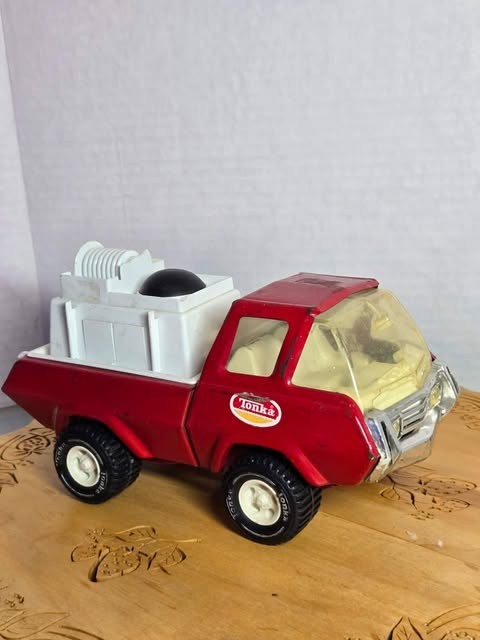 Vintage 1970’s No. 1256 Tonka Fire Pumper Toy Fire Truck