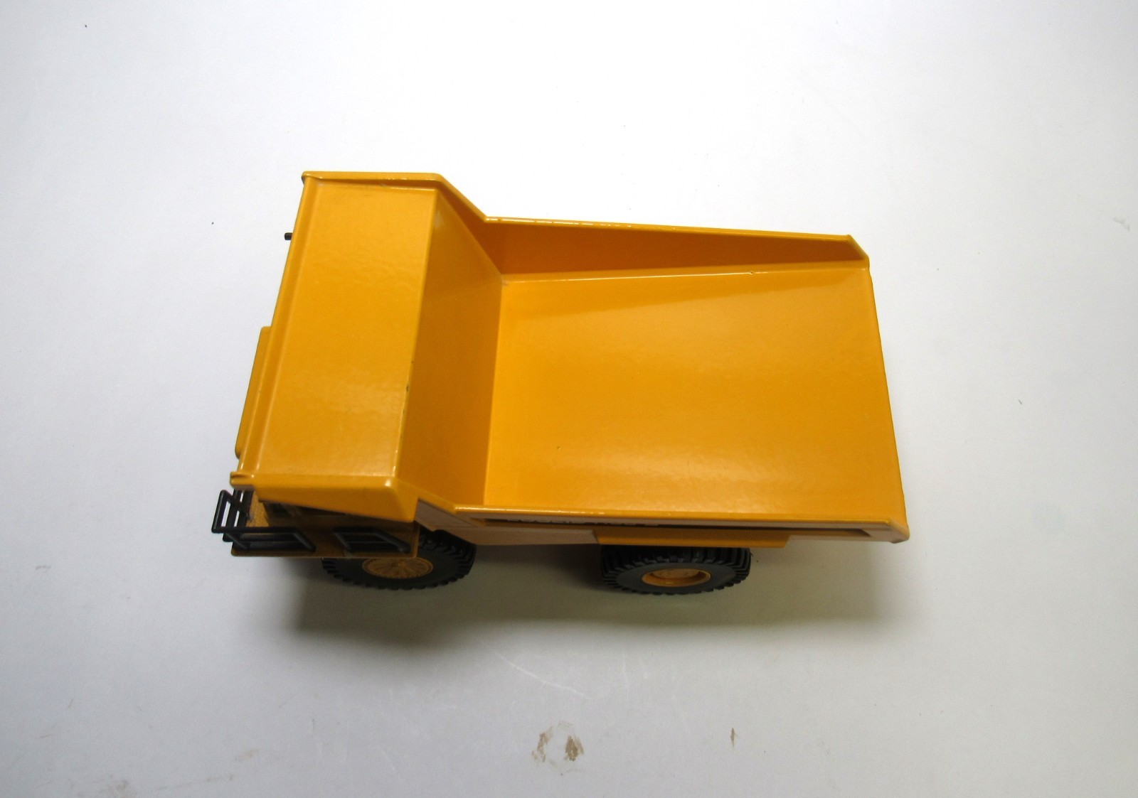 JOAL EUCLID R85-B Mining Dump Truck YELLOW 1:50 Scale