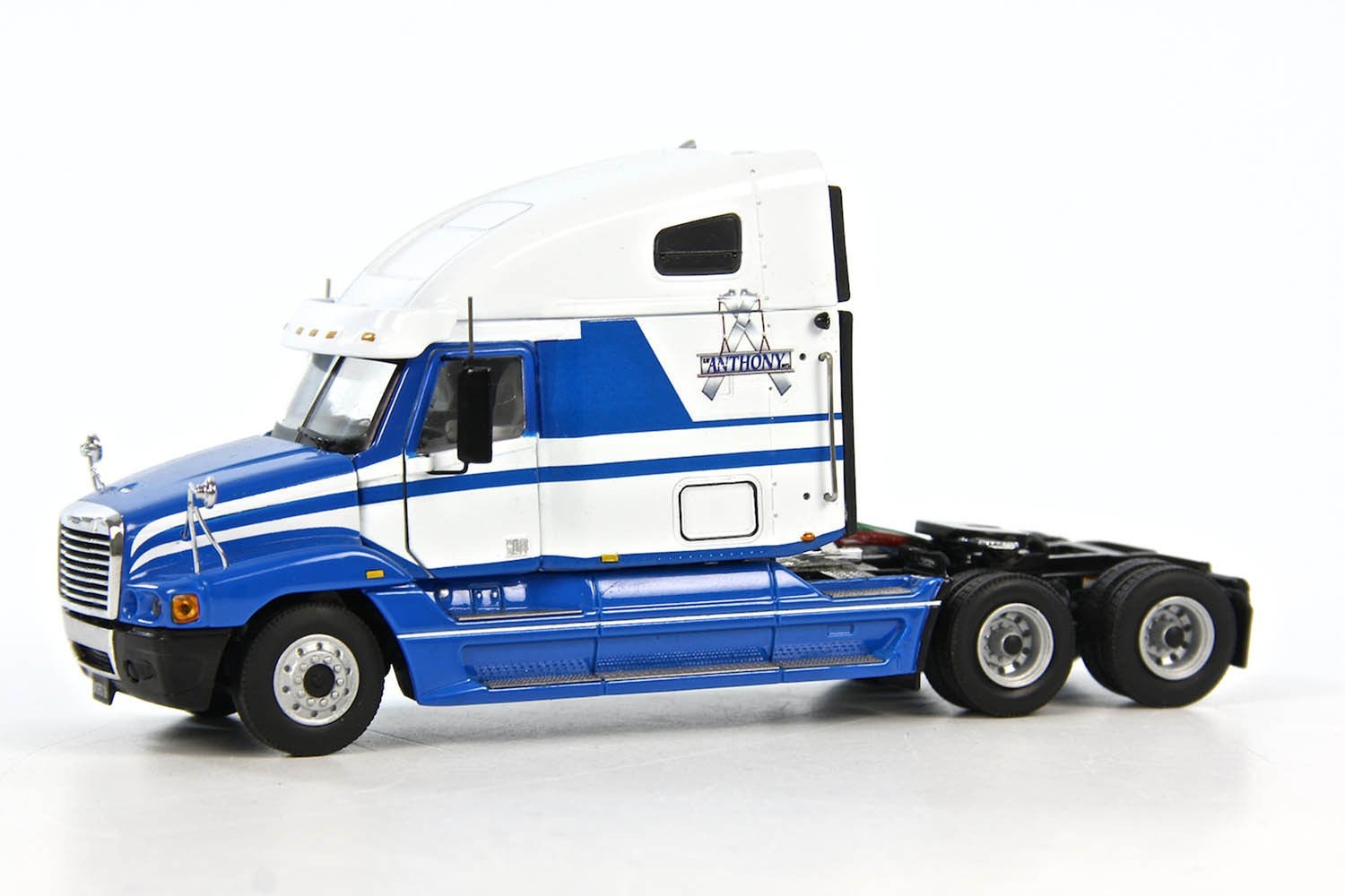 Sword SW2059-ANT Freightliner Century Class Tractor 1/50 Die-cast Brand-new MIB