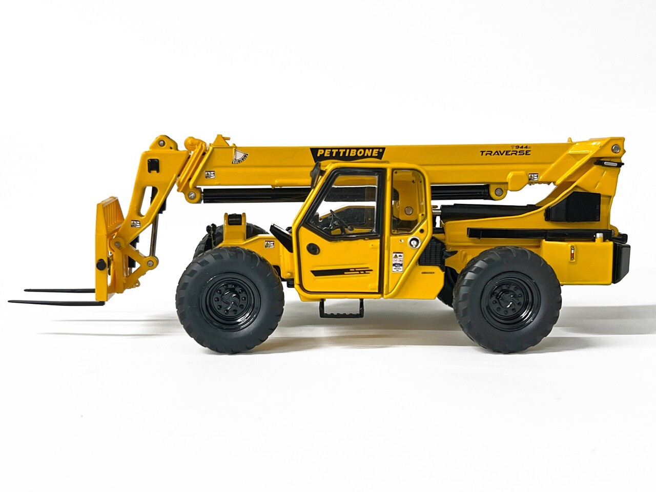 Pettibone Traverse T944X Telehandler – Weiss Bros 1:50 Scale Model #WBR036 New