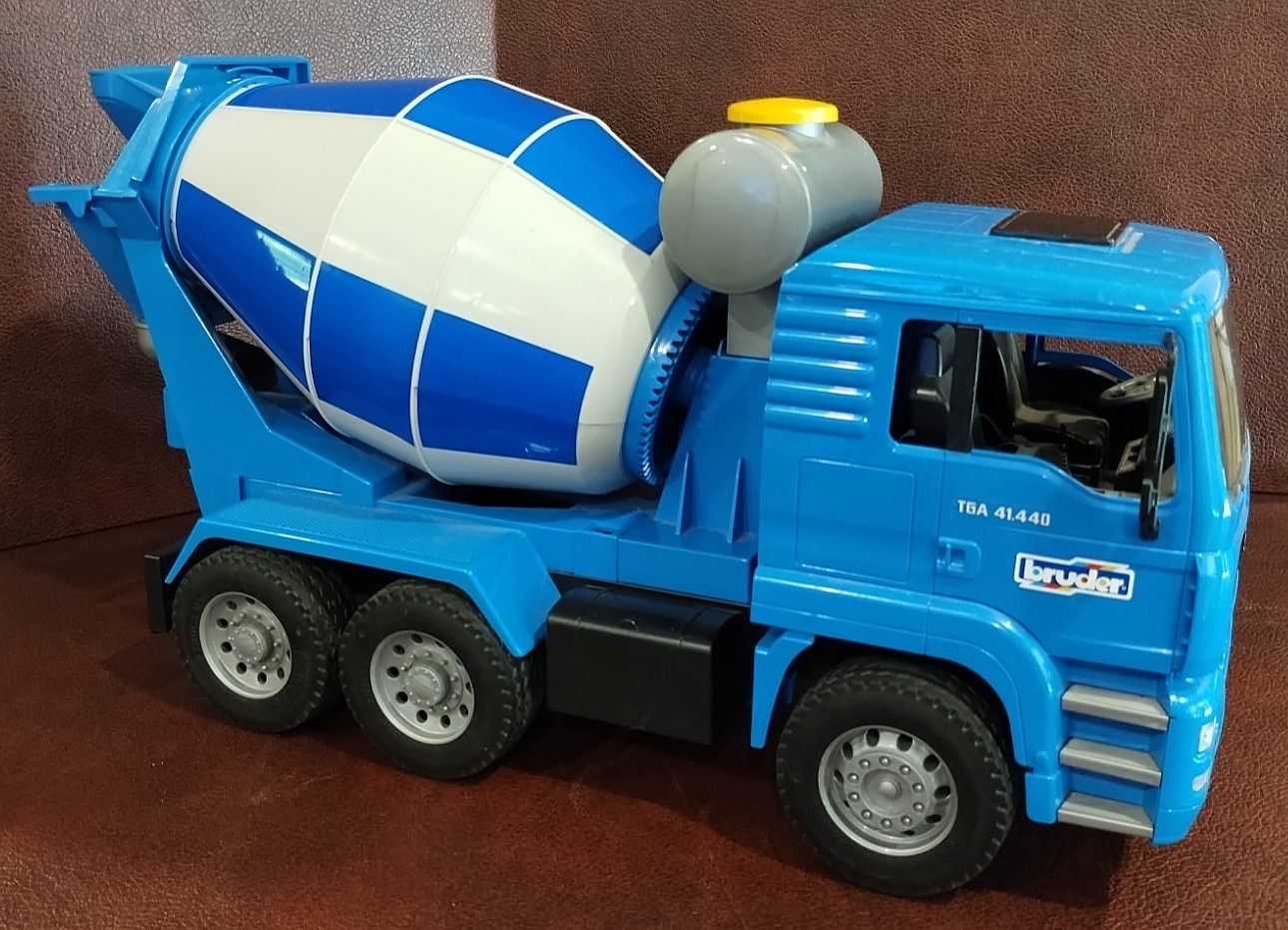 BRUDER Cement Mixer Concrete Truck MAN MX5000 TGA 41.440 Germany 2001
