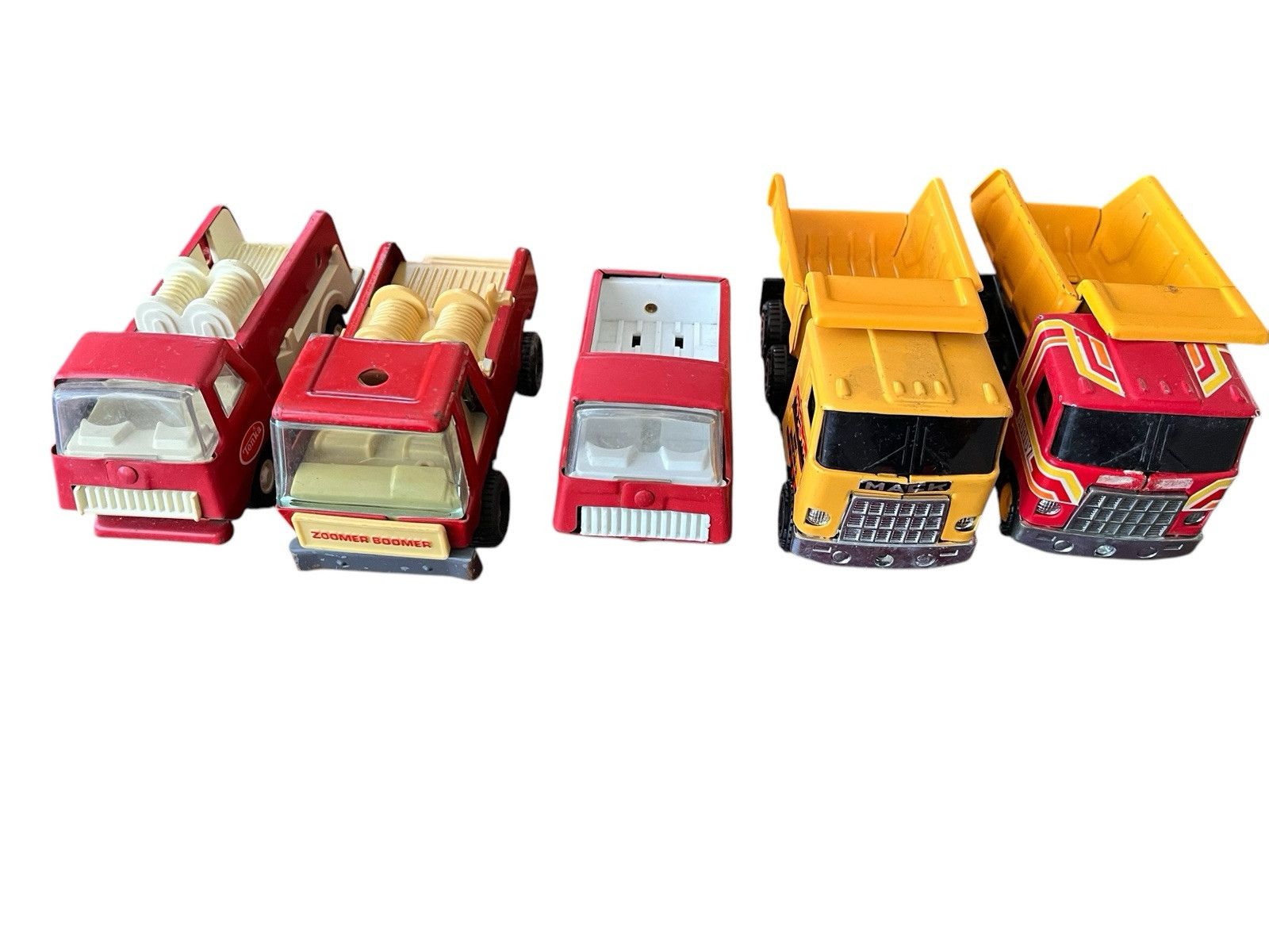 Lot Of 5 Vintage Tonka Mack Zoomer Boomer Minis Dump Trucks With Plastic Case