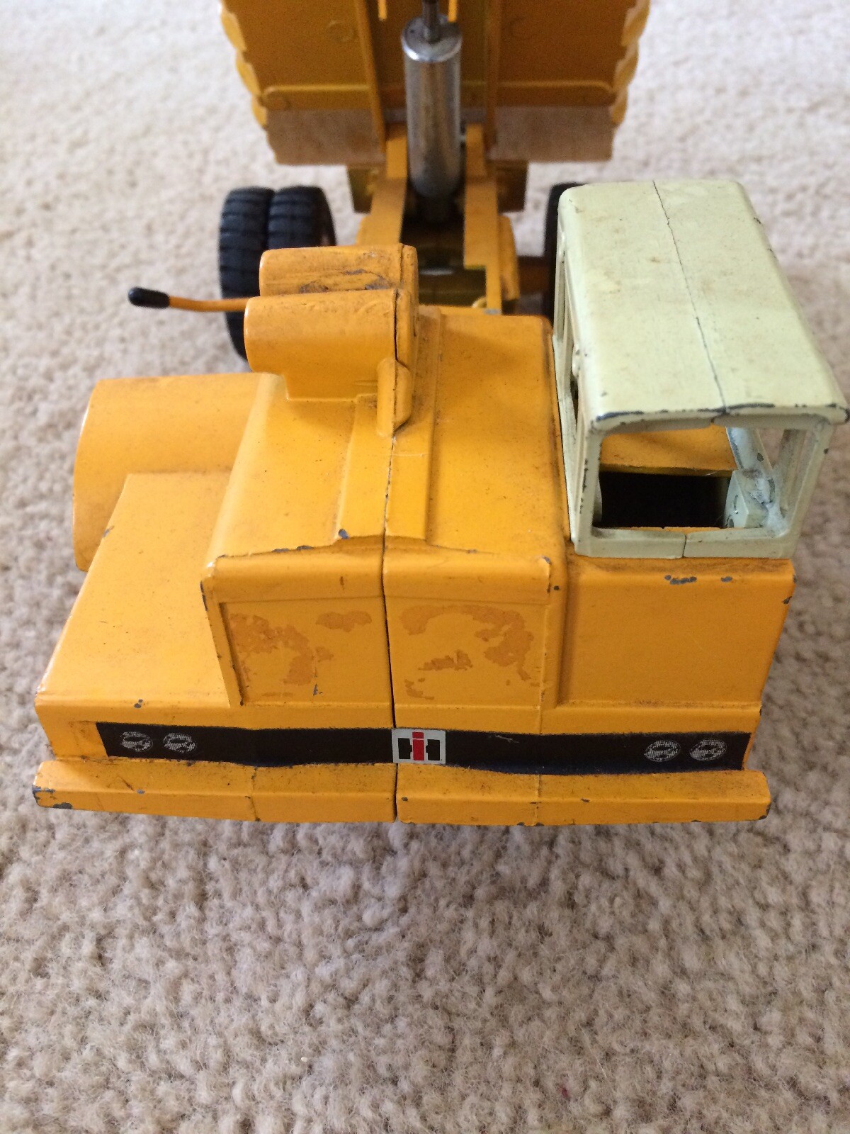 VINTAGE ERTL-IH-PAYHAULER-BLUEPRINT-HYDRAULIC DUMP TRUCK INTERNATIONAL-# 425