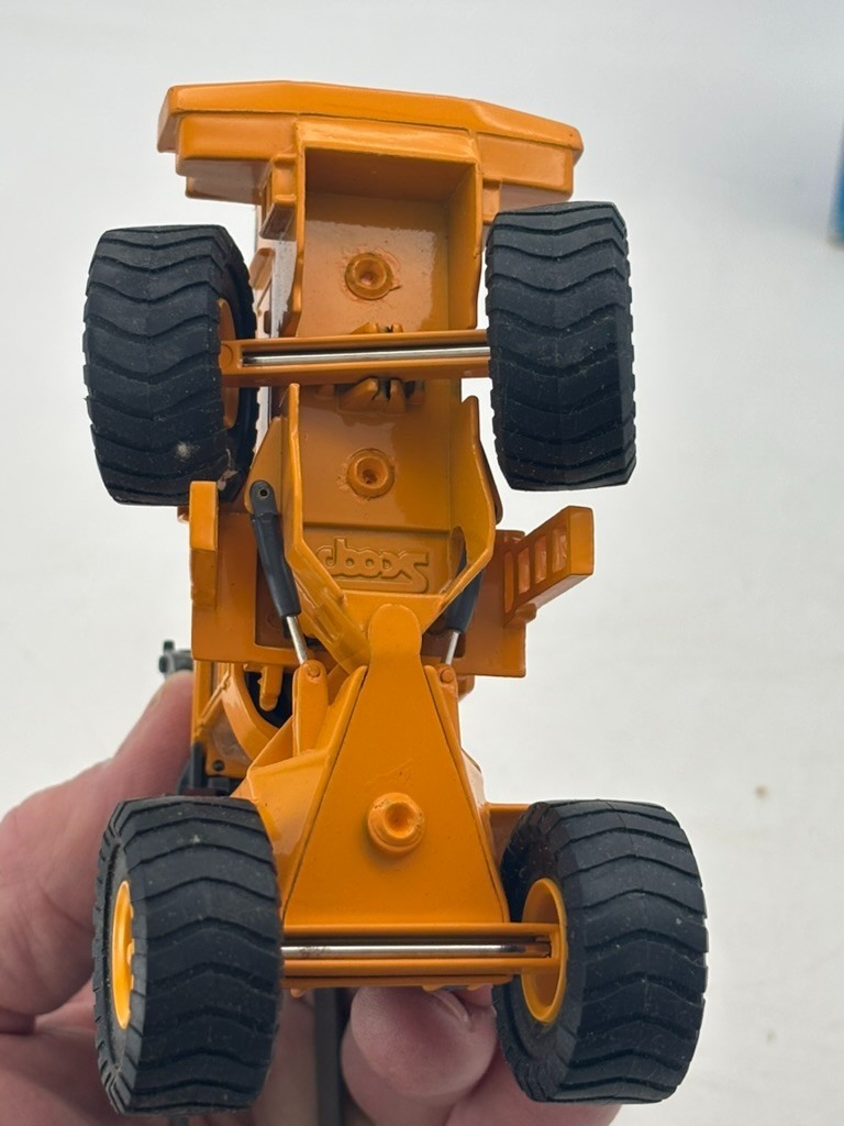 1/50 Scale Diecast Volvo BM L 180C HIGH-LIFT Loader with box