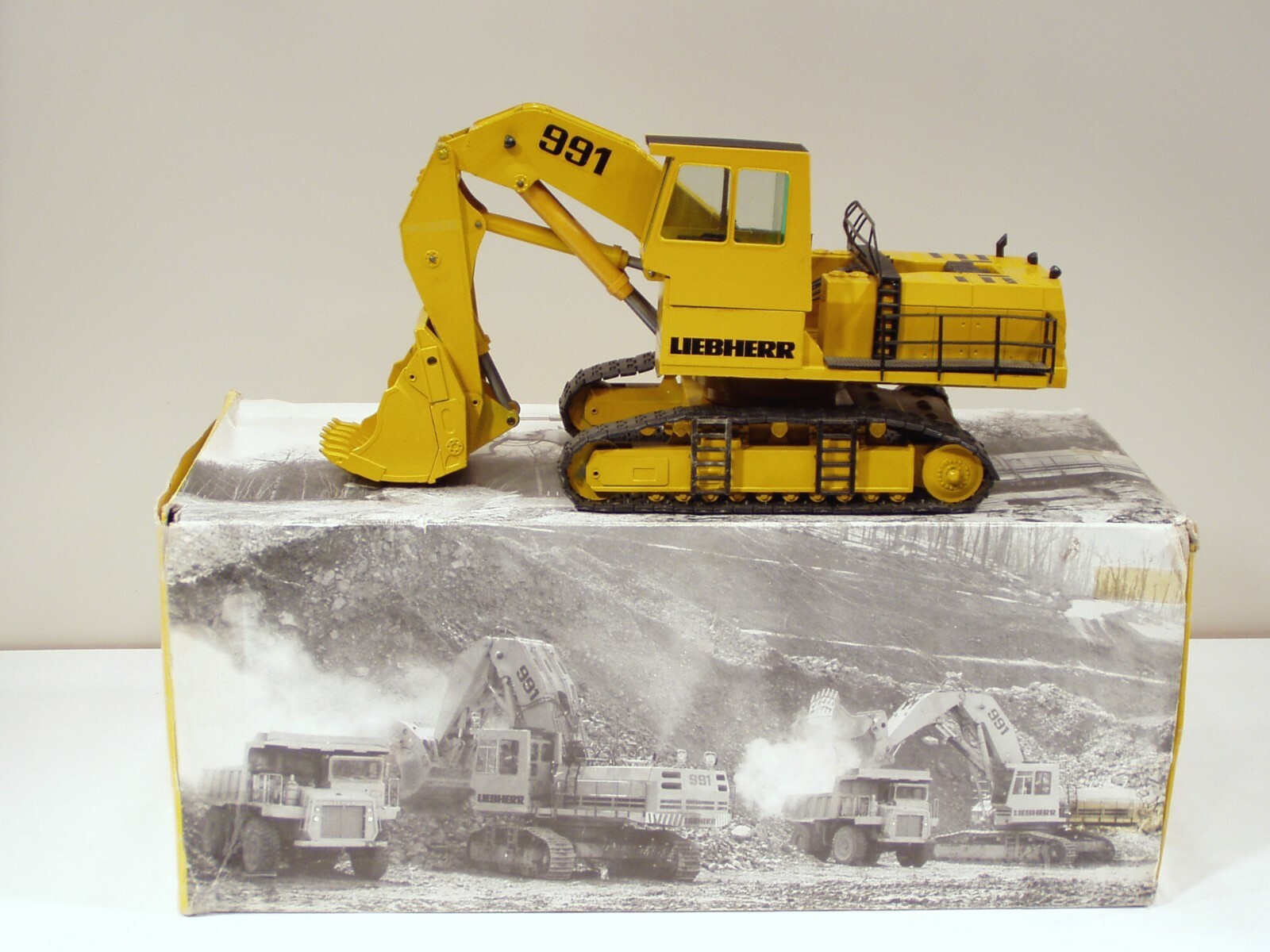 Liebherr 991 Shovel – 1/50 – Conrad #2824