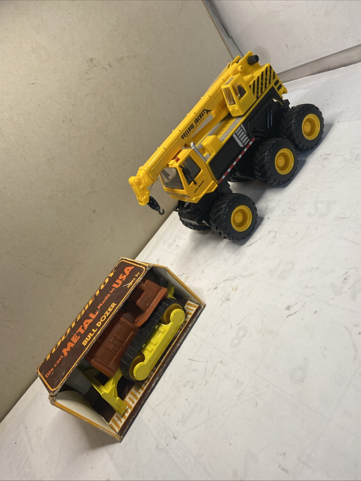Vintage Tootsie Toys Diecast Bulldozer In Original Box Unplayed And Crane