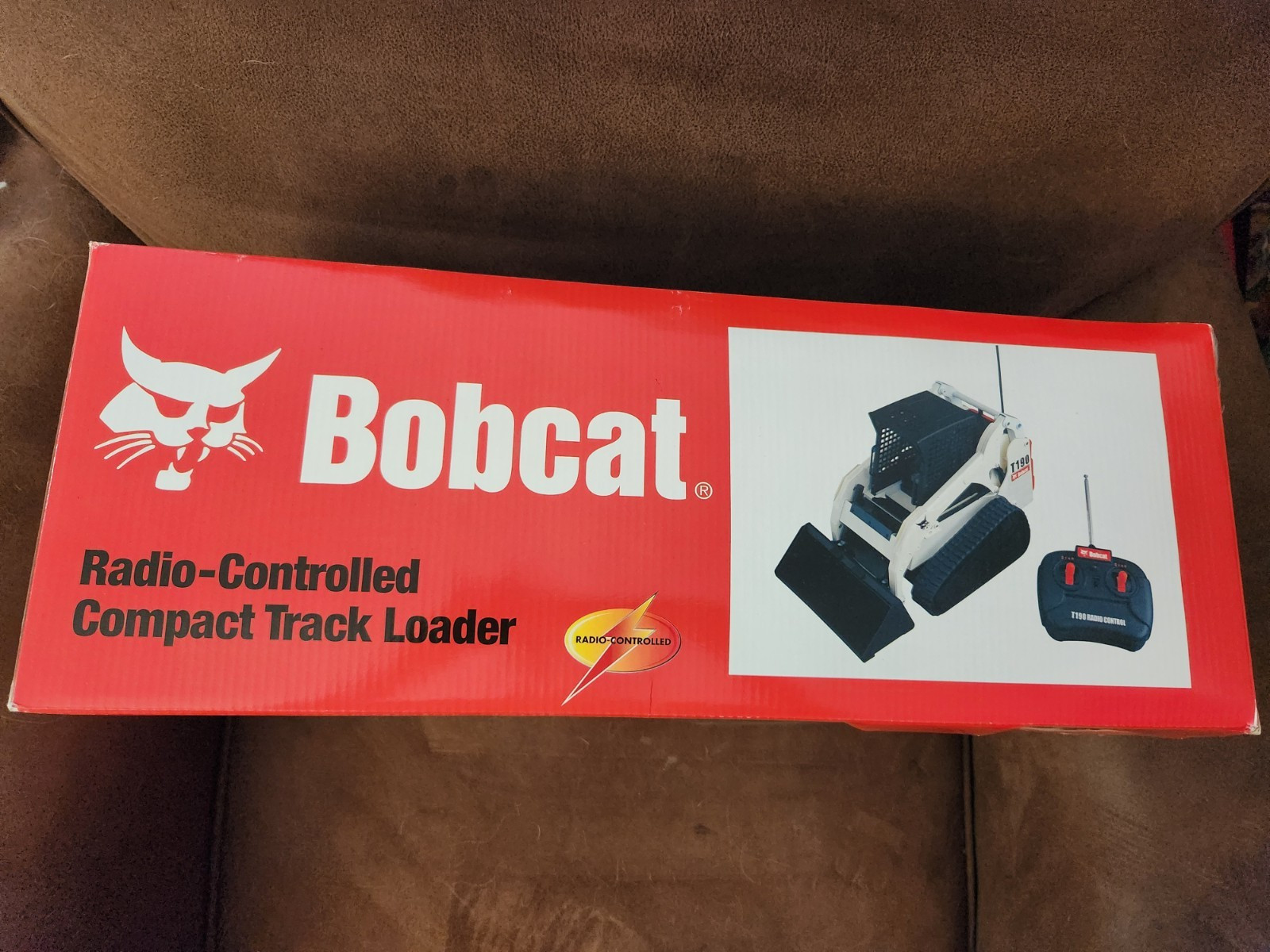 Bobcat T190 Radio Controlled Compact Track Loader