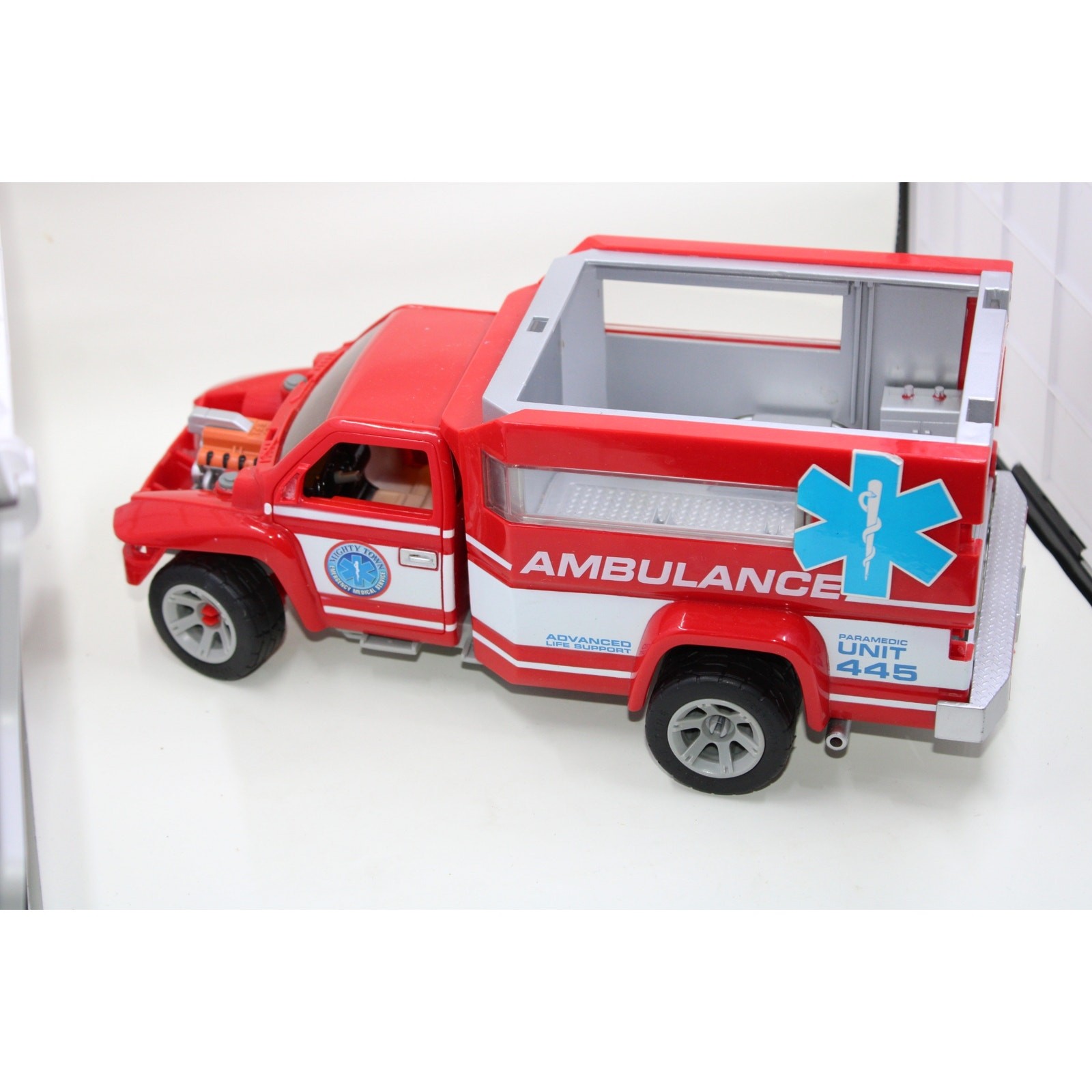 Mighty Toy Paramedic Unit 445 Battery Operated Red Ambulance