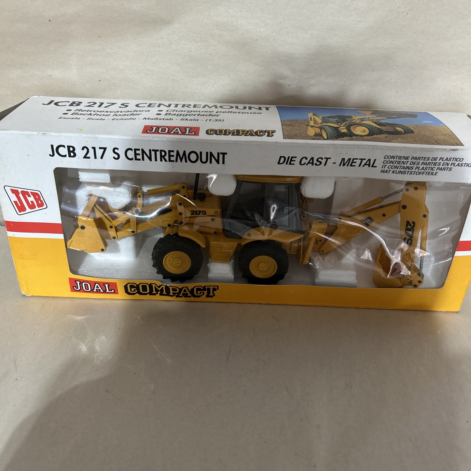 JOAL – JCB 217S Centremount Excavator Diecast 1/35 Scale – Precision box8 10