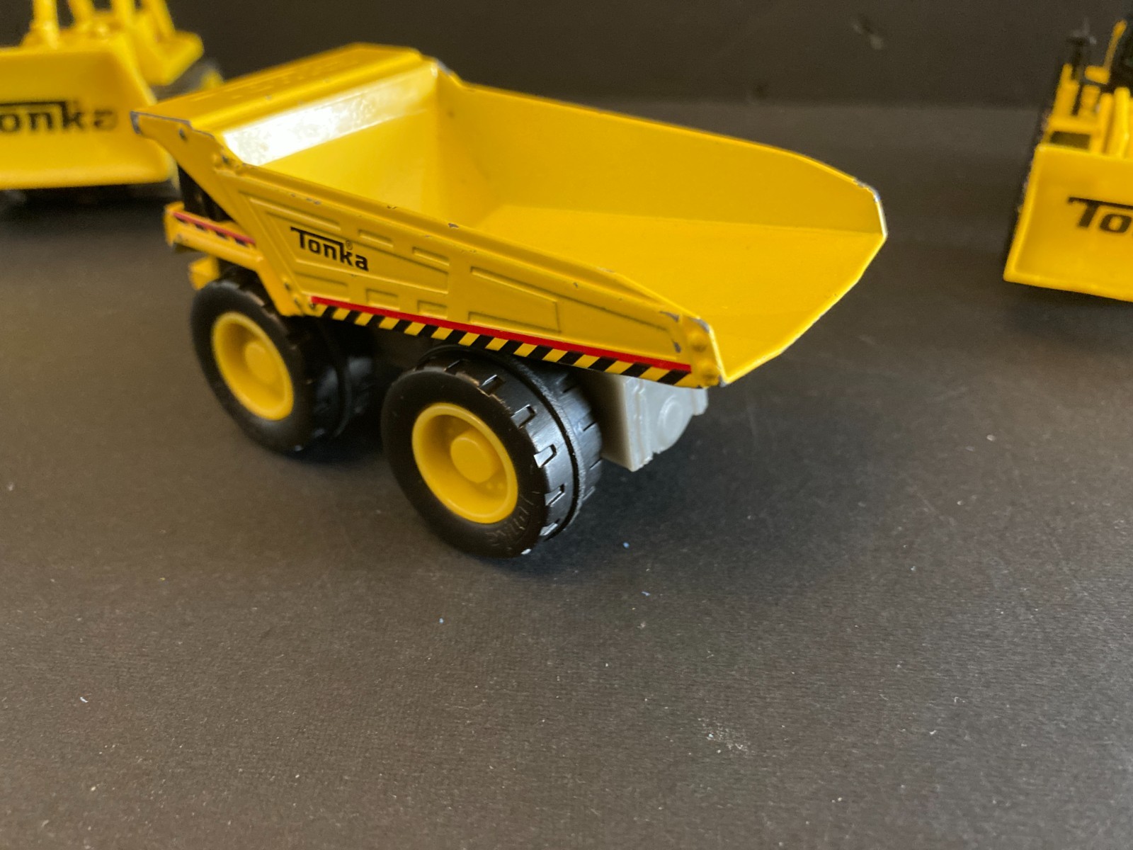 Tonka Metal Movers Construction Vehicles Lot of 3 Diecast Dump Truck Bulldozer