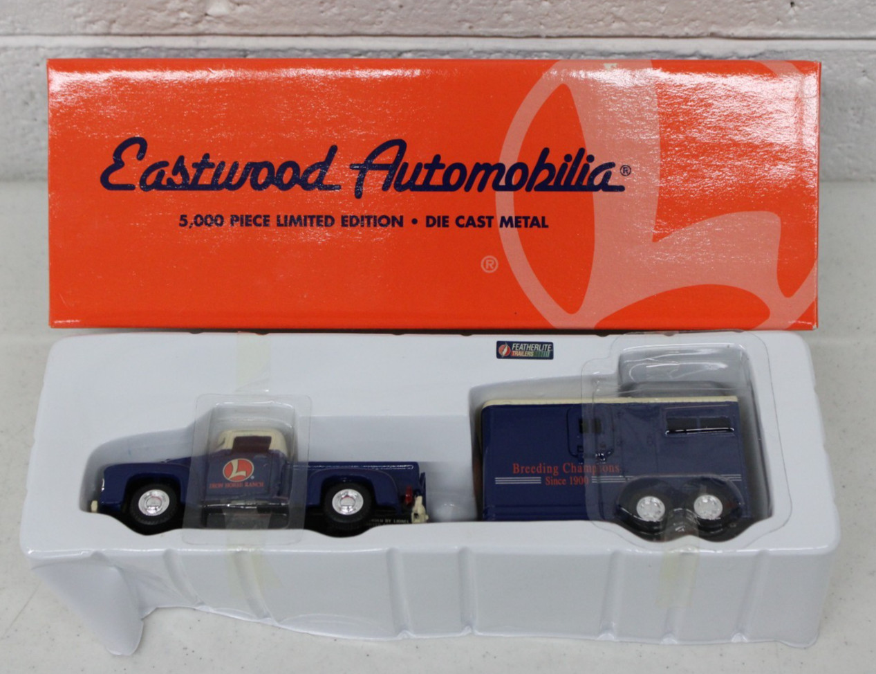 Lionel 404000 Eastwood Automobilia 1956 Ford Pickup Truck Horse Trailer 1:48