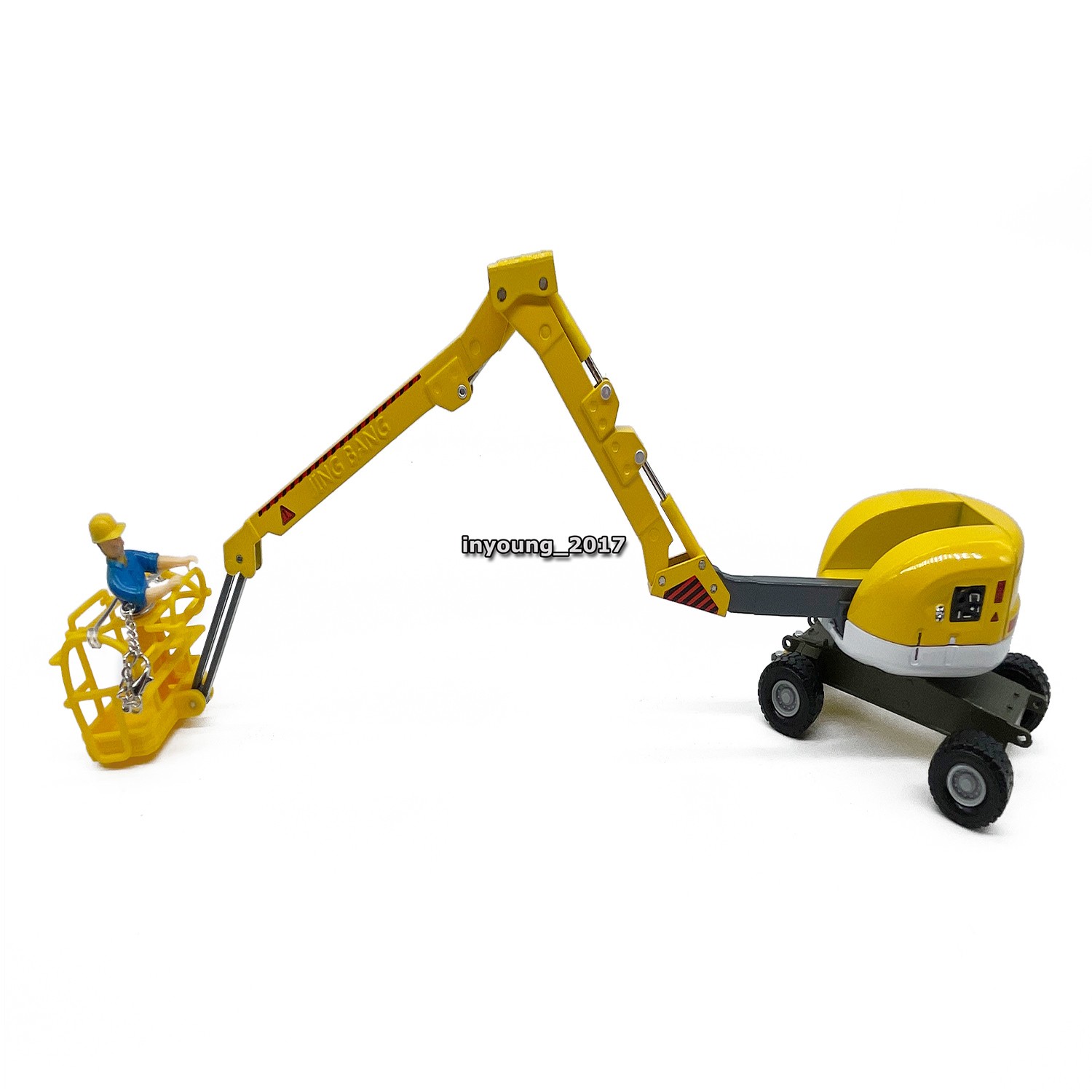 Aerial Work Platform Truck Construction Vehicle Model Diecast Boys Toys Yellow