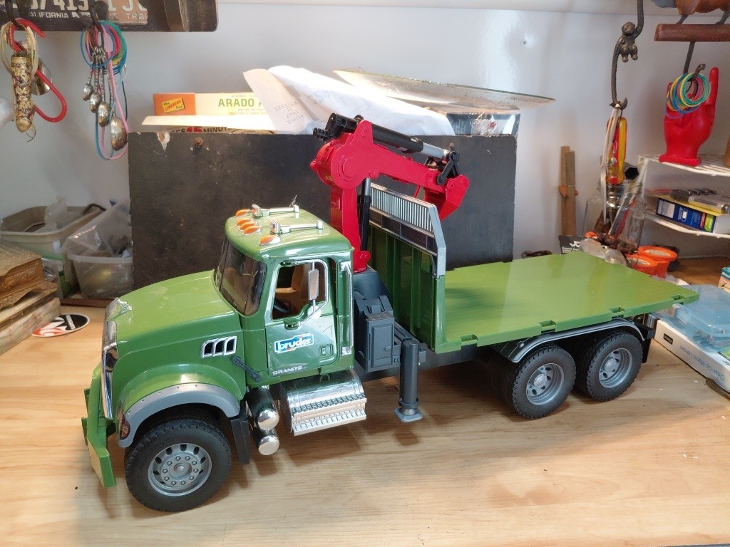 Bruder Mack Granite 24 Inch Timber Truck Loading Crane Grapple Missing Nice