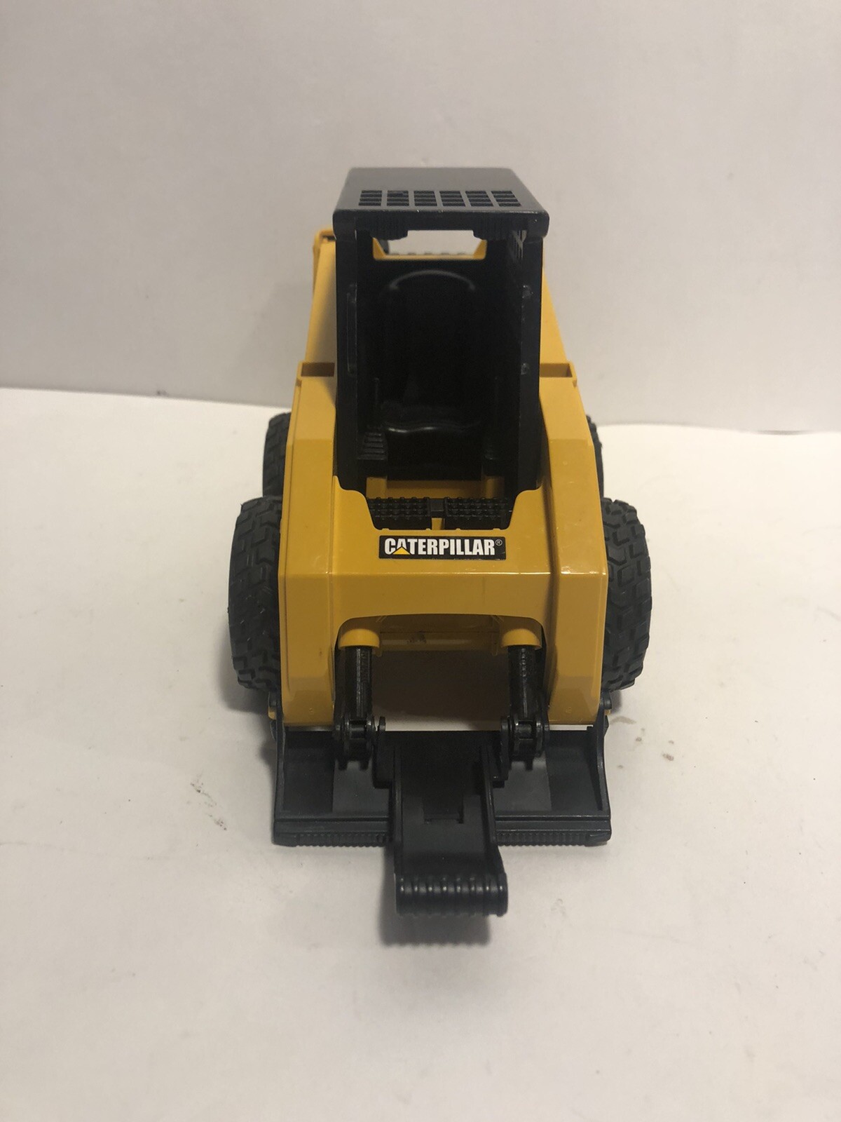 Bruder Cat Caterpiller Skid Steer Loader Wheeled 1:16