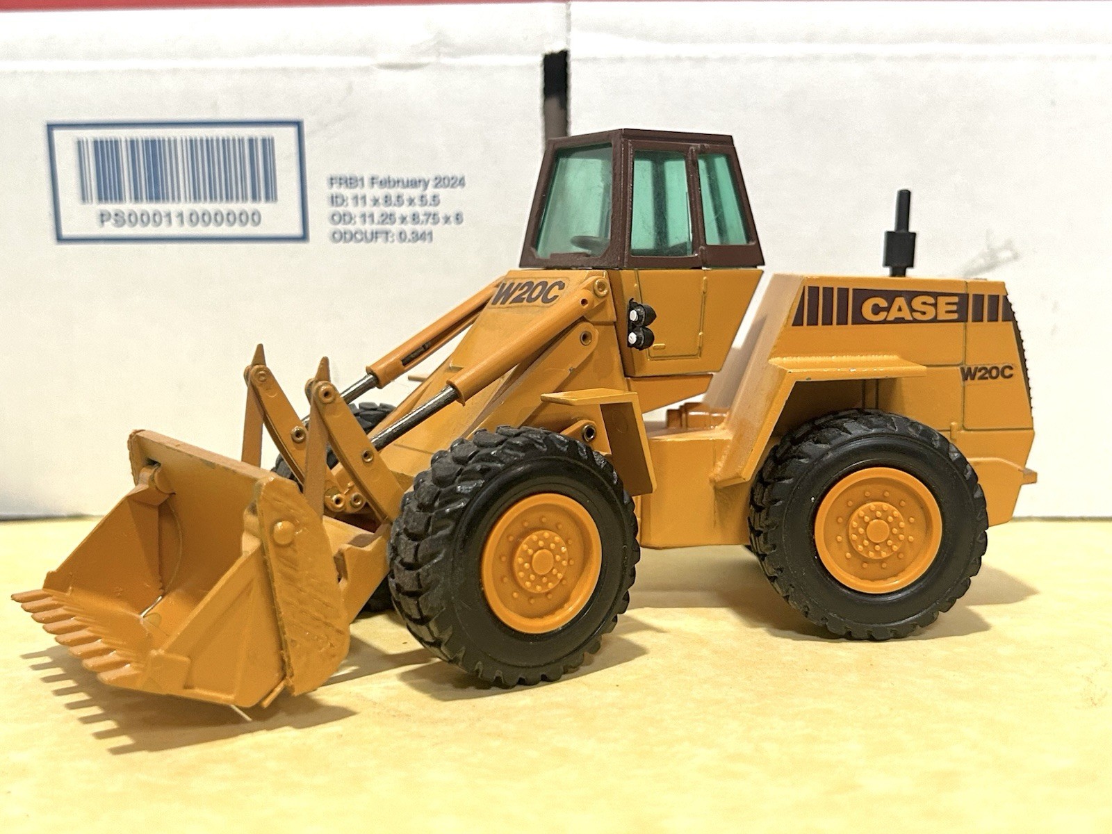 NZG 1/35 Scale Cusmtom CASE W20C Wheel Loader w/Drott 4-in-1 Bucket (W. Germany)