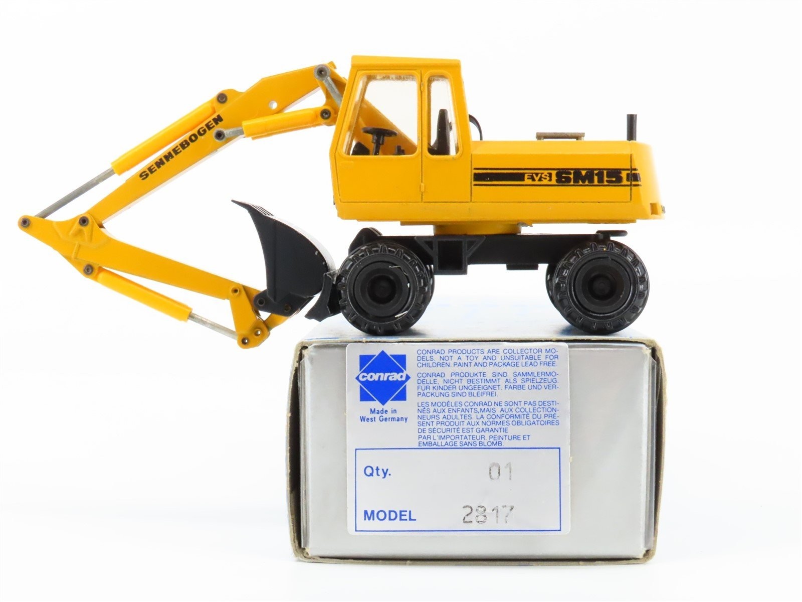 Sennebogen SM15-EVS Wheeled Excavator – Conrad 1:50 Scale Diecast Model #2817.1
