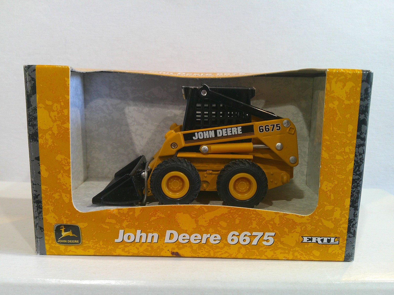 ERTL John Deere 6675 Skid Steer Loader #5790 1/32 Scale Very Good Good++ Box