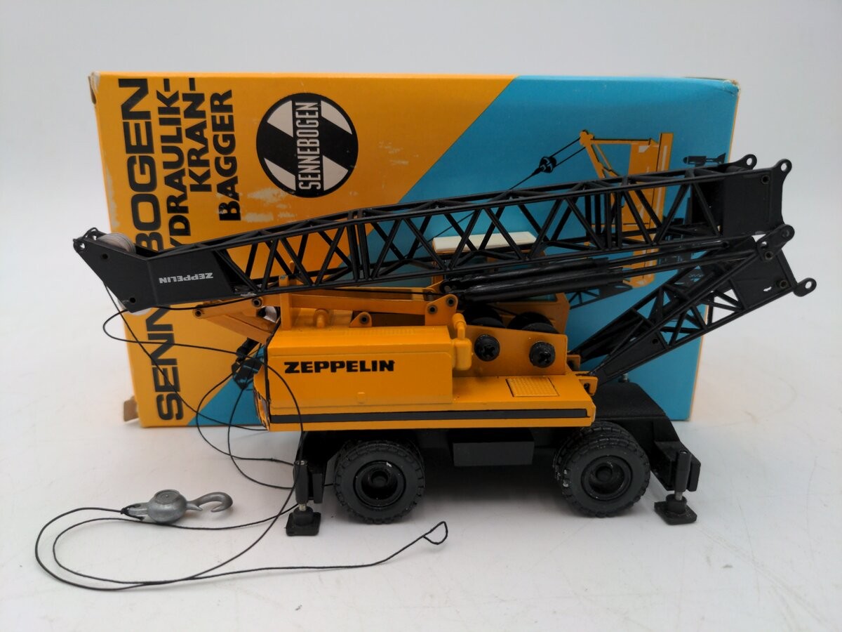 Conrad 2810 1:50 Scale Diecast Sennebogen Wheeled Crane/Box