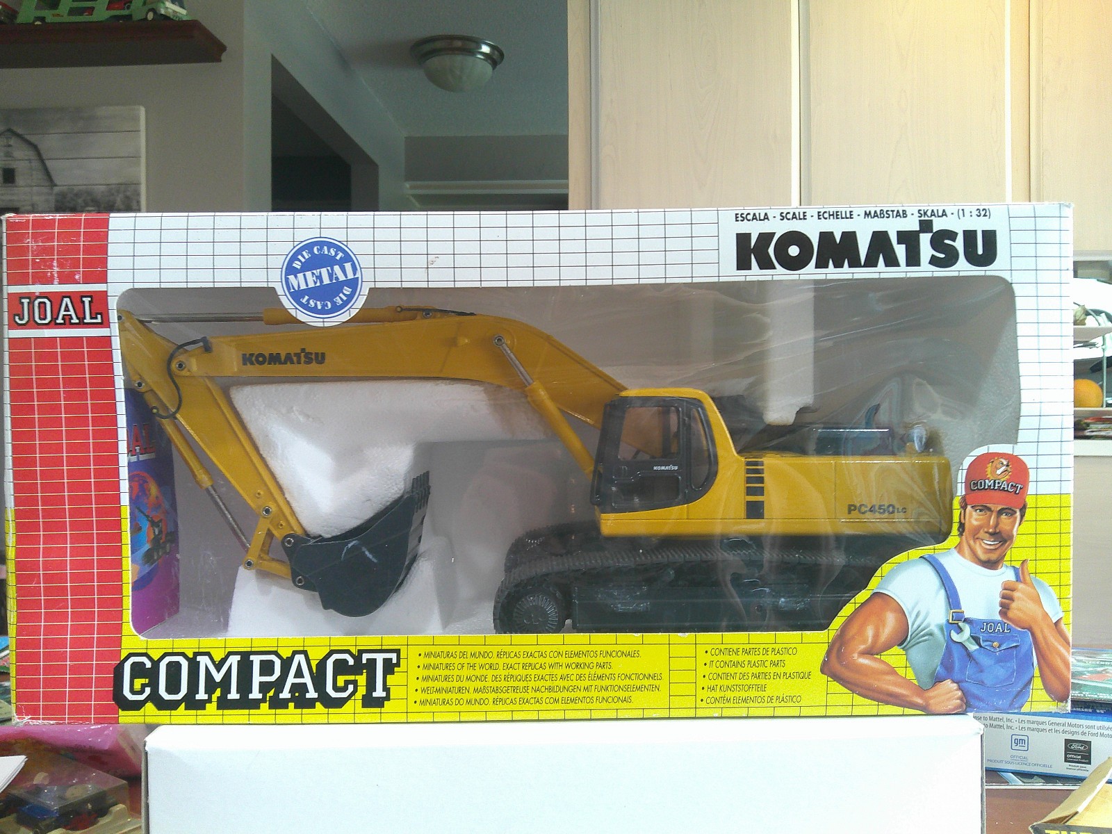 JOAL COMPACT Komatsu PC450 LC-6 #194 1:32 scale Good Box
