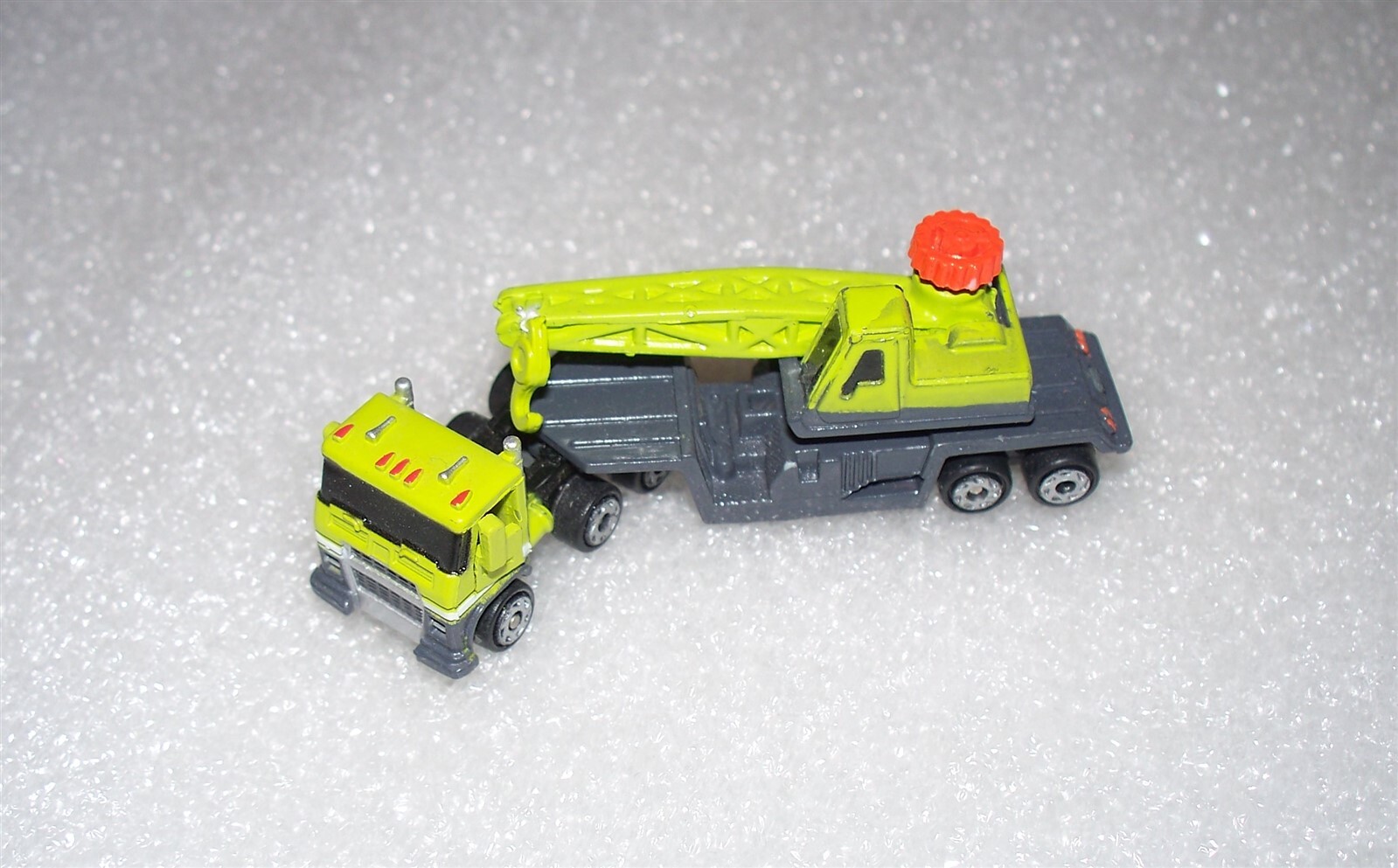 CRANE with SEMI TRUCK Micro Machines Miniature