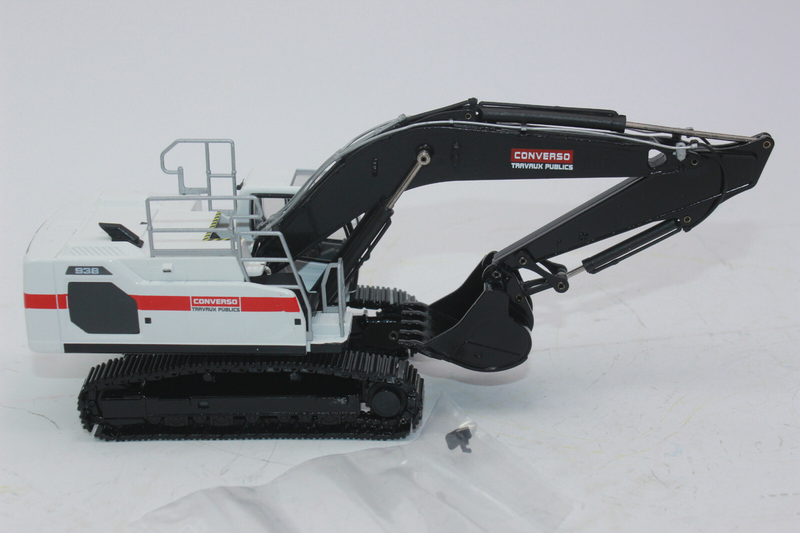 Conrad 2215 07 Liebherr R 938 V Converso 1:50 Crawler Excavator New IN Boxed