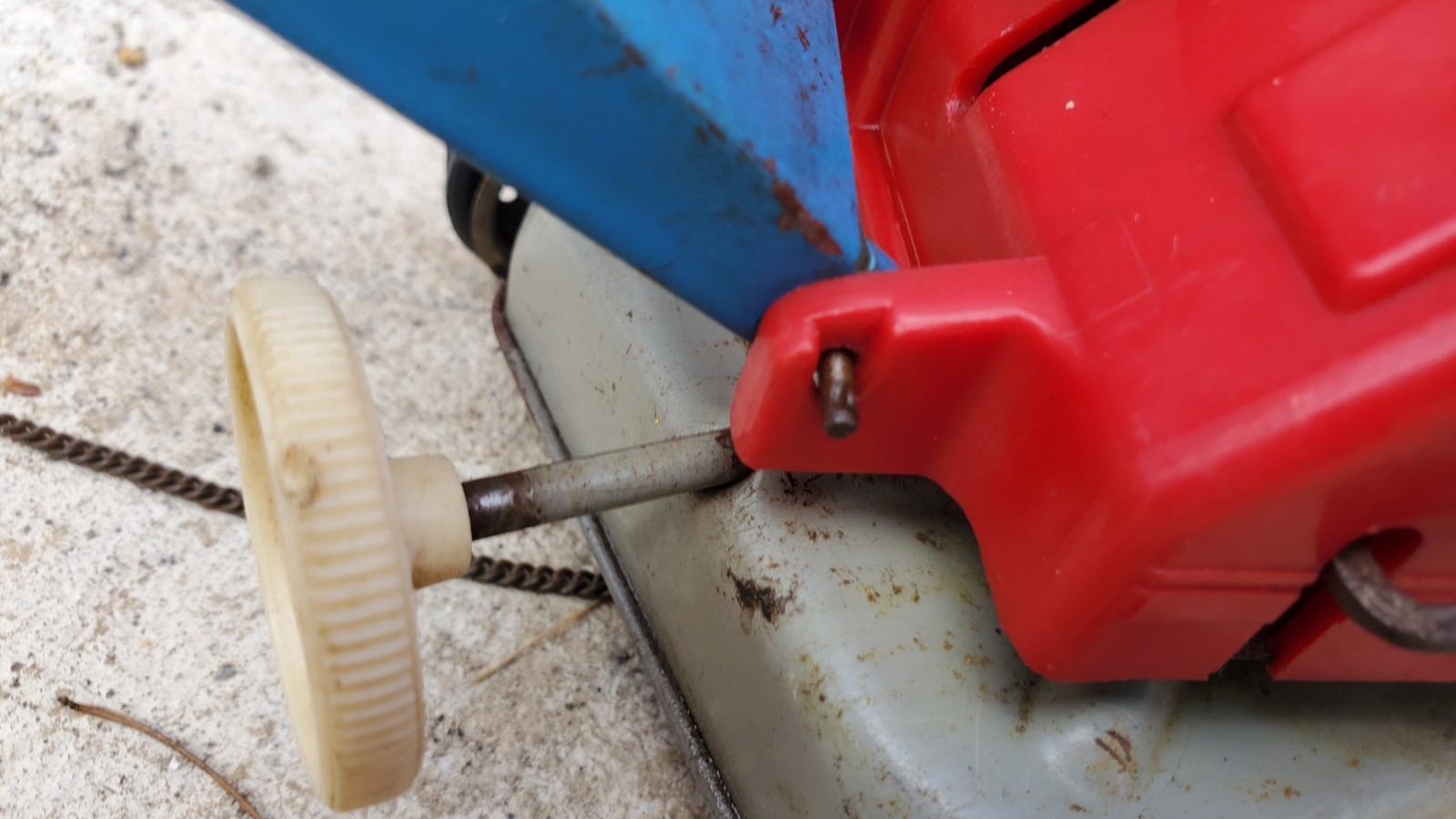 Vintage Gama Crawler Bucket Made in Germany