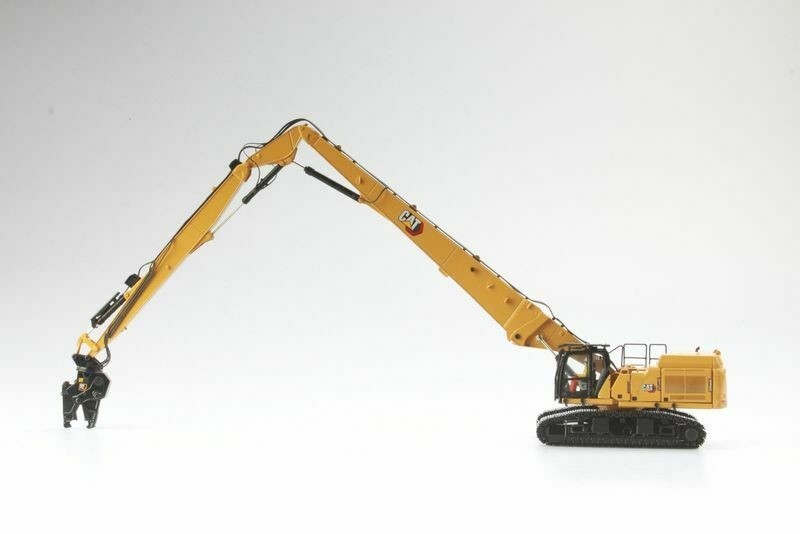 DIECAST MASTERS,CATERPILLAR 352 UHD Demolition Excavator, 1/50, DCM85663