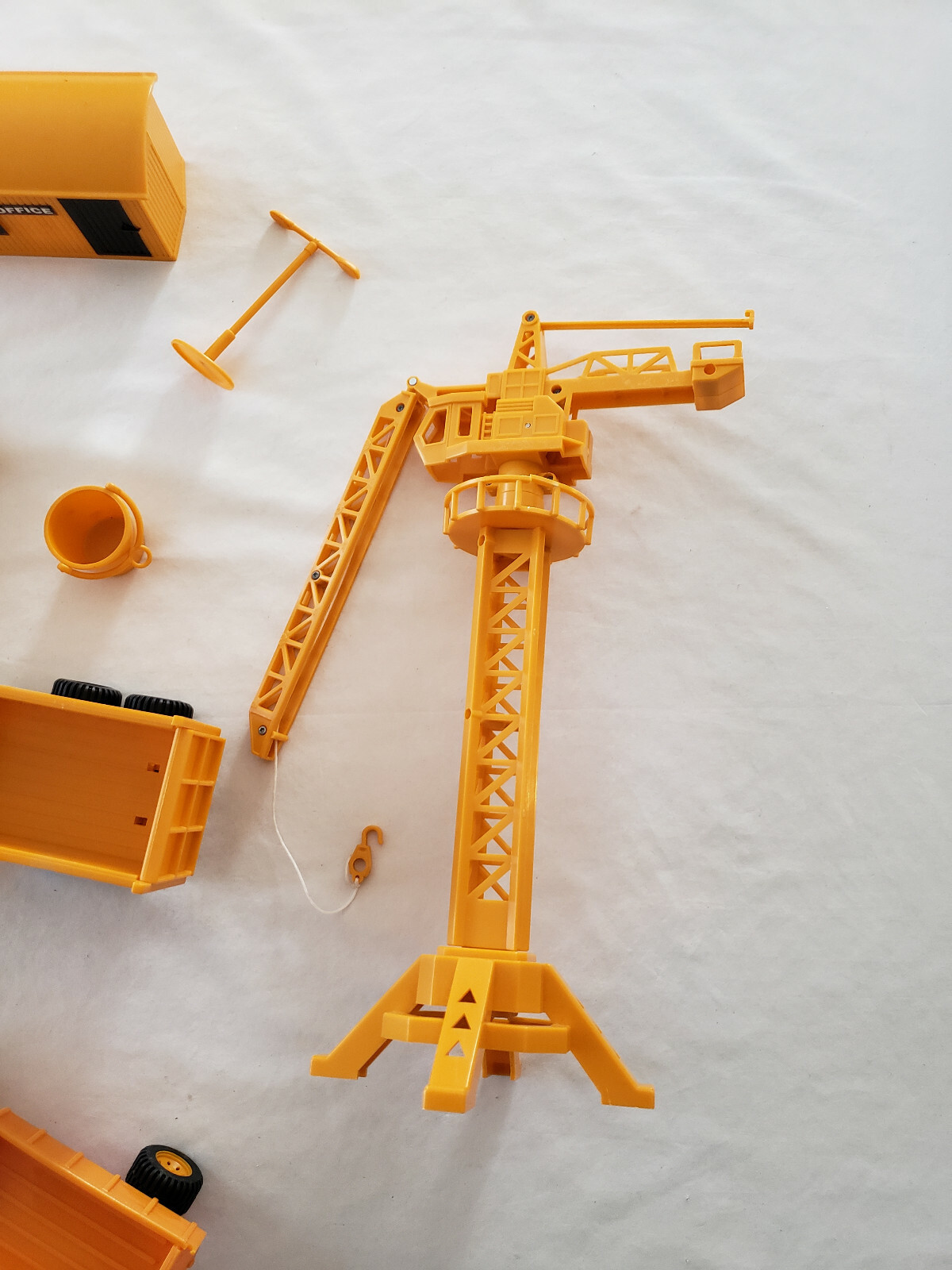 VTG 90’S Plastic Yellow Construction Equipment SET: TRUCKS, CEMENT MIXER, ETC