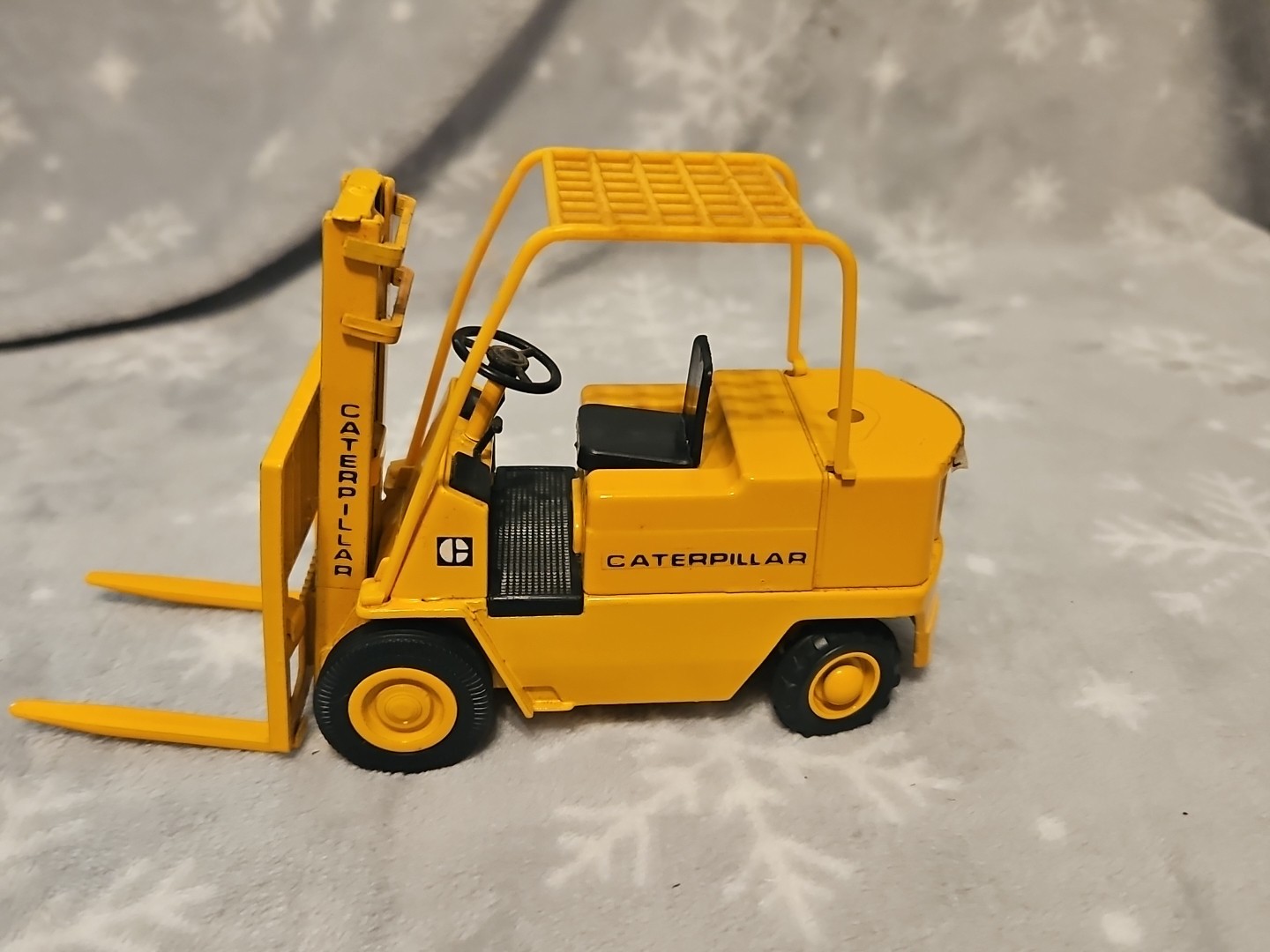 Joal Miniatures Caterpillar Fork Lift No 215 Made In Spain