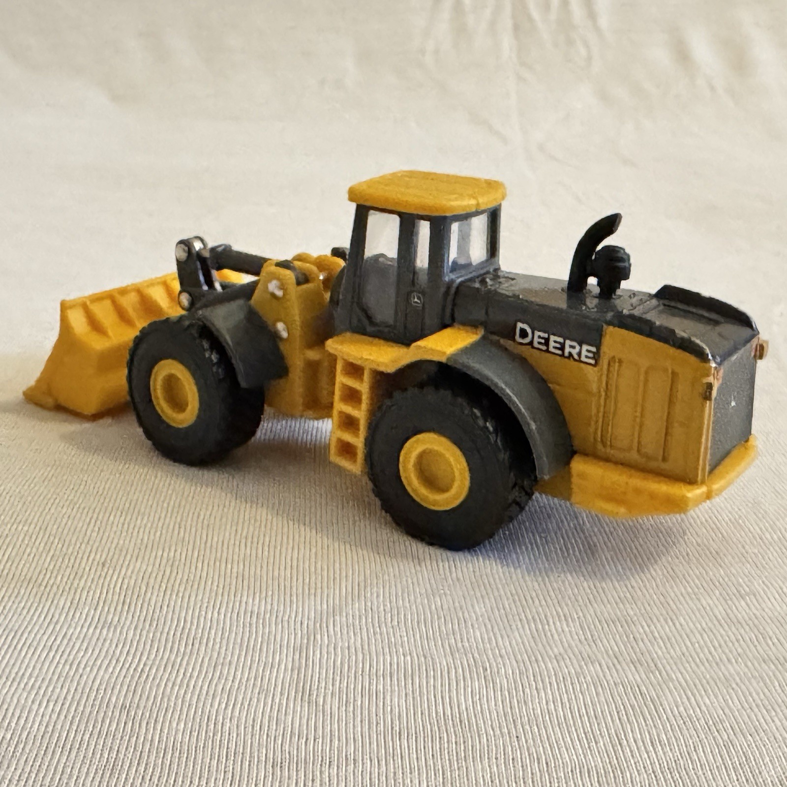 Lot Of 2 ERTL Tomy John Deere Komatsu Metal/Plastic Heavy Equipment Loader Dozer