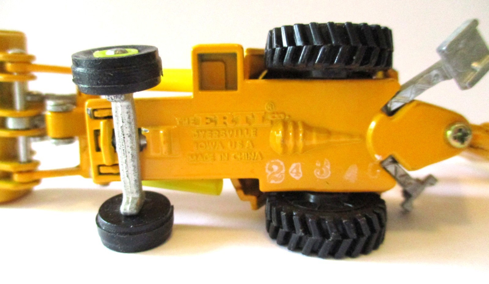 Ertl Lesney YatMing Hot Wheel Majorette John Deere CAT Construction Toy 1/64 Lot