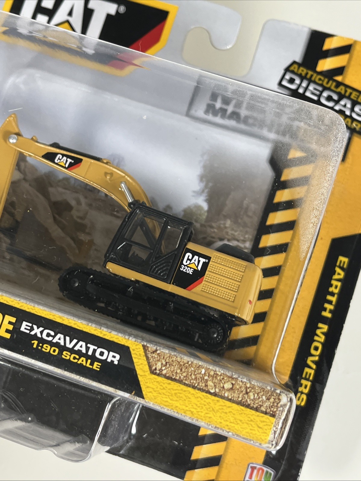 Toy State 1/90 Scale Cat 320E Excavator Earth Mover On Card Metal Machines