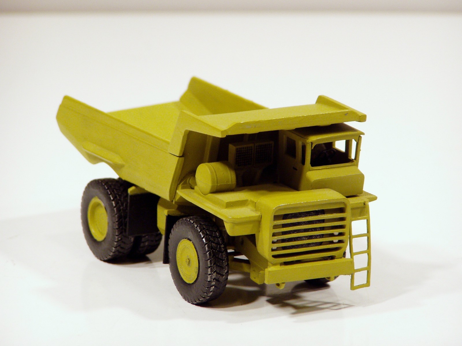 Euclid R50 Dump Truck – 1/50 – P.D.Jones – Built Metal Kit