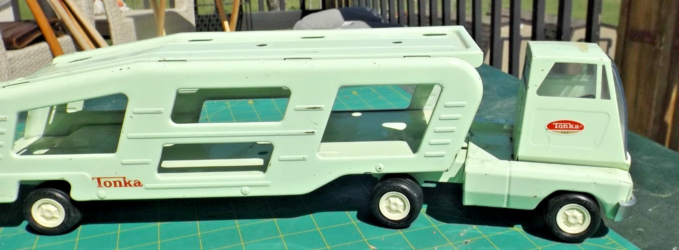 Vintage 1960’s Tonka Car Carrier Transport Truck Pressed Steel Green
