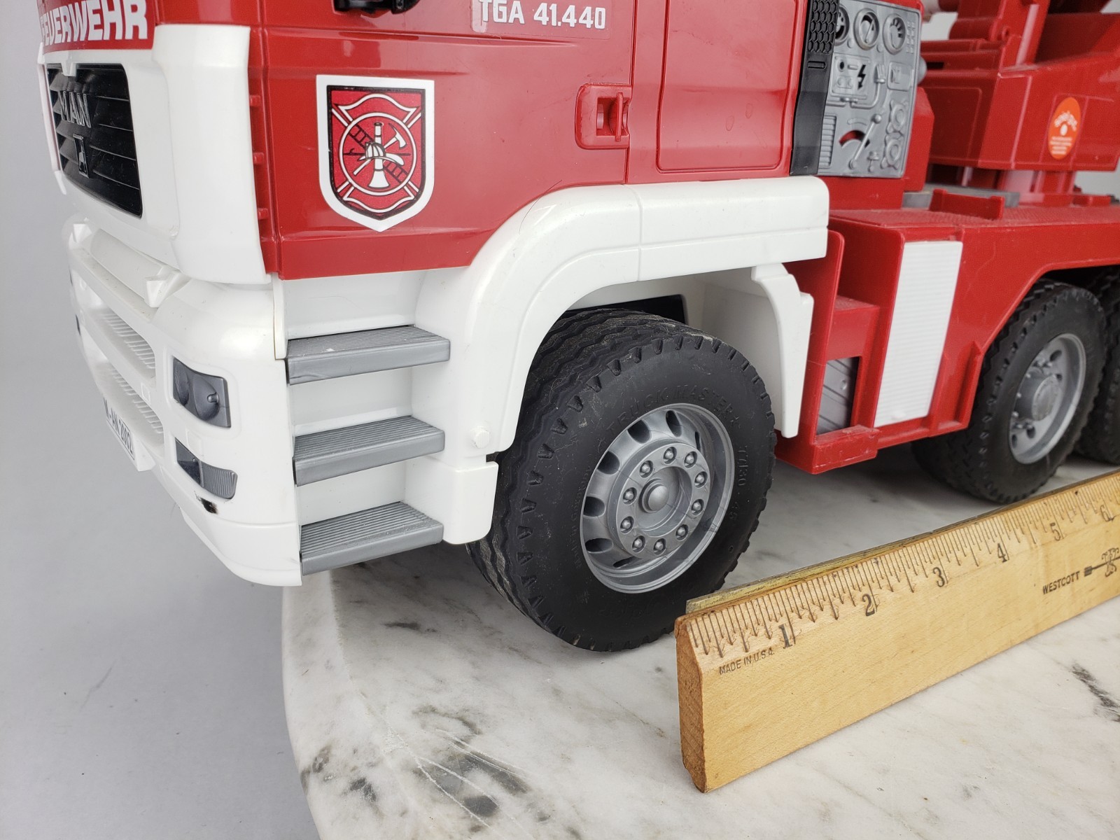 Bruder Toys Man Firetruck Ladder Hose Fire Engine Truck 2001
