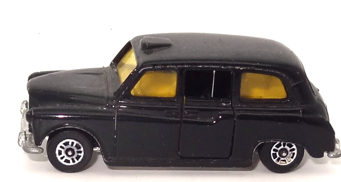 CORGI JUNIORS LONDON AUSTIN FX4 TAXI – A/MINT