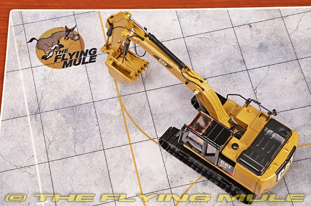 Diecast Masters 1:50 323F Excavator