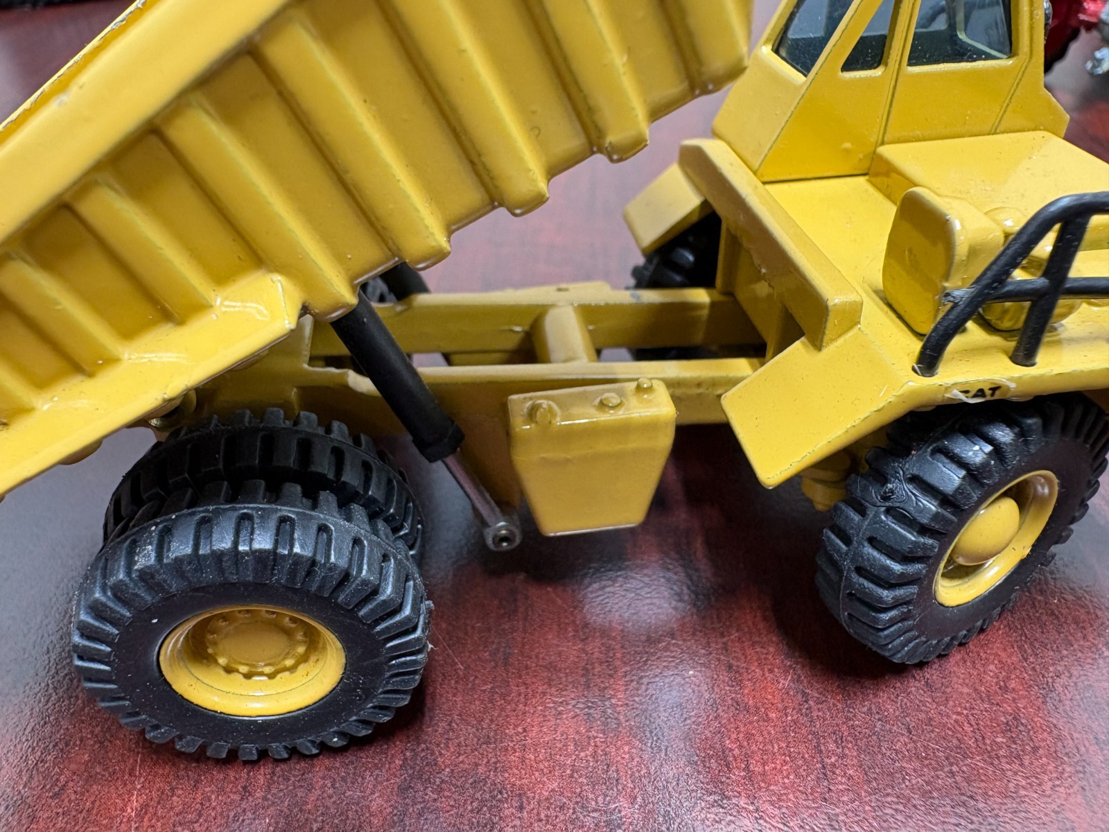 Joal Compact Caterpillar 773-B Off Highway Dumper Truck 1:70 Scale Diecast Toy