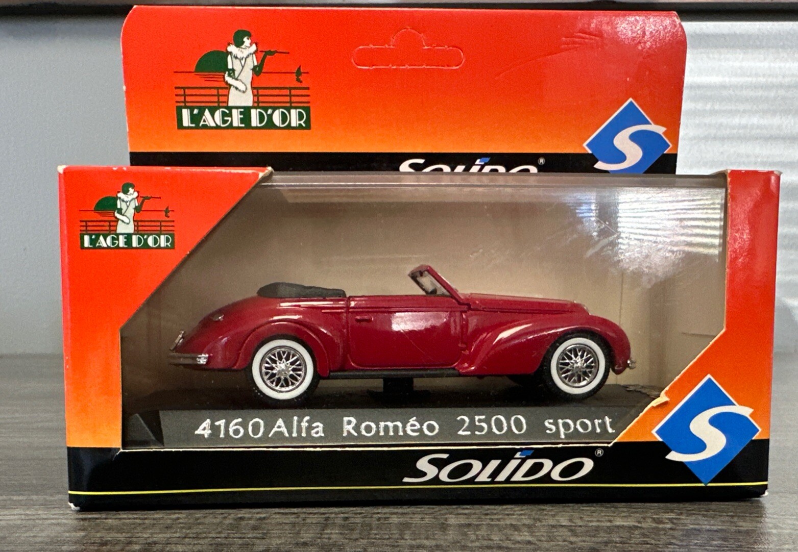 L’Age D’Or Die-Cast 1:43 Scale 4160 Alpha Romeo 2500 Sport NIP