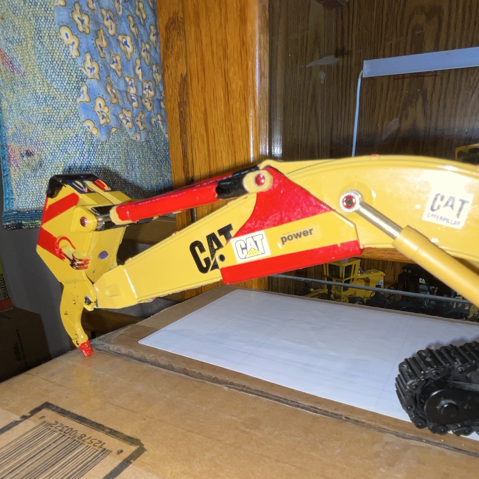 CAT 375 Tracked Excavator Diecast Model 1:50 CAT Power Yellow Black Red